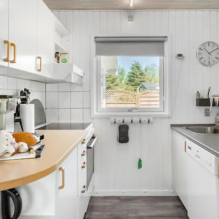 2 Bedroom Amazing In Vaeggerlose Boto By